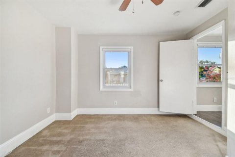 Casa en alquiler en Saint Petersburg, Florida, 3 dormitorios, 95.97 m2 № 1808816 - foto 18