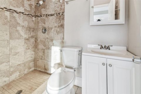 Casa en alquiler en Saint Petersburg, Florida, 3 dormitorios, 95.97 m2 № 1808816 - foto 14