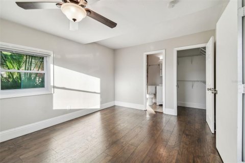 Casa en alquiler en Saint Petersburg, Florida, 3 dormitorios, 95.97 m2 № 1808816 - foto 11