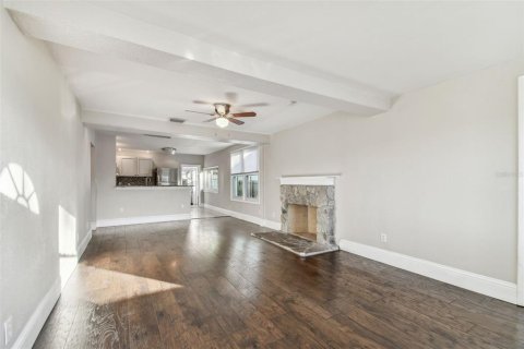 Casa en alquiler en Saint Petersburg, Florida, 3 dormitorios, 95.97 m2 № 1808816 - foto 3