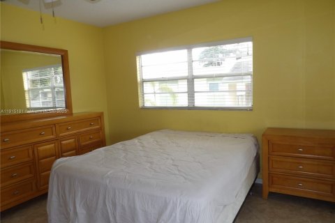 Condominio en venta en Coral Springs, Florida, 1 dormitorio, 56.67 m2 № 1972689 - foto 15