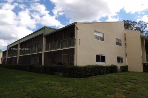 Condominio en venta en Coral Springs, Florida, 1 dormitorio, 56.67 m2 № 1972689 - foto 23