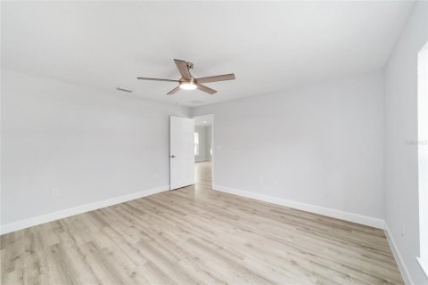 House in Ocala, Florida 3 bedrooms, 117.71 sq.m. № 1635161 - photo 19