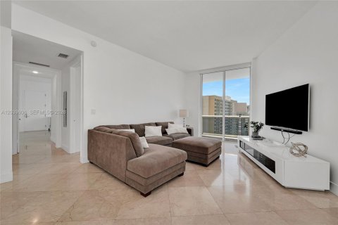 Copropriété à louer à Sunny Isles Beach, Floride: 2 chambres, 133.31 m2 № 2089466 - photo 9