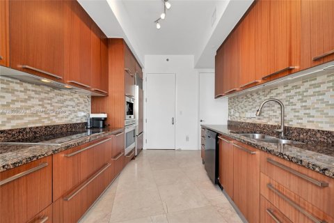 Copropriété à louer à Sunny Isles Beach, Floride: 2 chambres, 133.31 m2 № 2089466 - photo 18