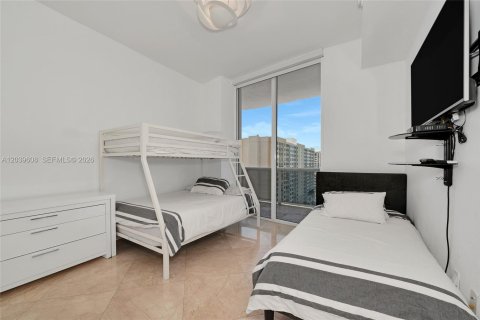 Copropriété à louer à Sunny Isles Beach, Floride: 2 chambres, 133.31 m2 № 2089466 - photo 19