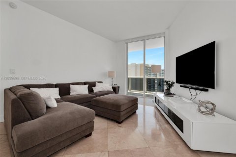 Copropriété à louer à Sunny Isles Beach, Floride: 2 chambres, 133.31 m2 № 2089466 - photo 10
