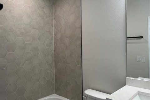 Adosado en venta en Seminole, Florida, 3 dormitorios, 193.52 m2 № 1854270 - foto 21