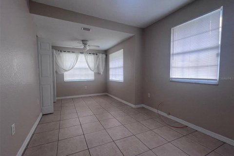 Casa en alquiler en Eustis, Florida, 2 dormitorios, 88.44 m2 № 1917338 - foto 9