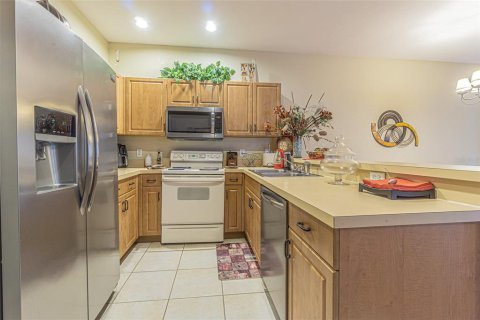 Touwnhouse à louer à Tampa, Floride: 2 chambres, 141.77 m2 № 1817471 - photo 8
