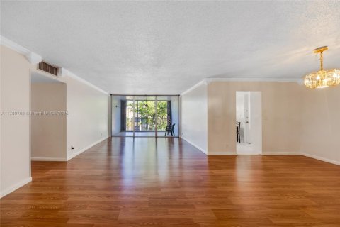 Copropriété à vendre à Miami, Floride: 2 chambres, 110.74 m2 № 1701333 - photo 23