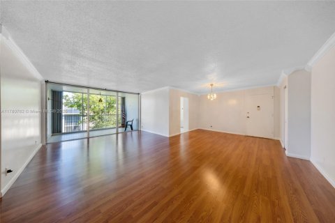 Copropriété à vendre à Miami, Floride: 2 chambres, 110.74 m2 № 1701333 - photo 24