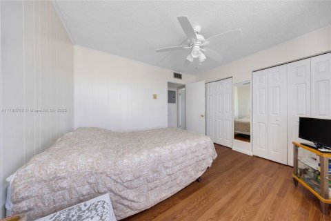 Copropriété à vendre à Miami, Floride: 2 chambres, 110.74 m2 № 1701333 - photo 19