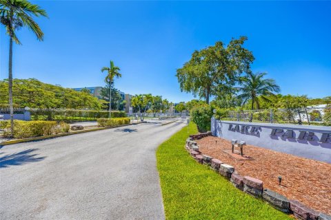 Copropriété à vendre à Miami, Floride: 2 chambres, 110.74 m2 № 1701333 - photo 3