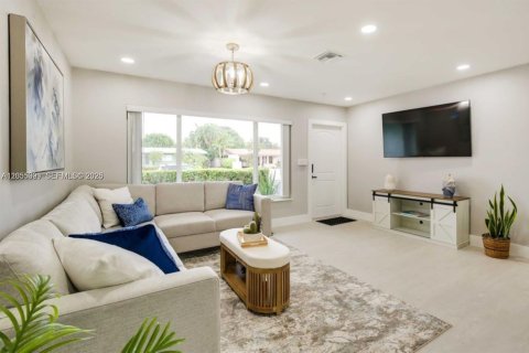 Villa ou maison à louer à Pompano Beach, Floride: 4 chambres, 160.54 m2 № 2188627 - photo 6