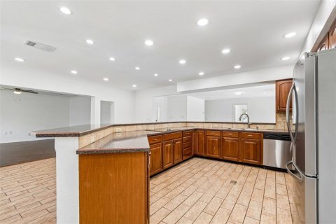 Купить виллу или дом в Данедин, Флорида 4 комнаты, 215.16м2, № 2157639 - фото 19