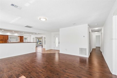 Купить виллу или дом в Данедин, Флорида 4 комнаты, 215.16м2, № 2157639 - фото 27