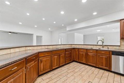 Купить виллу или дом в Данедин, Флорида 4 комнаты, 215.16м2, № 2157639 - фото 22