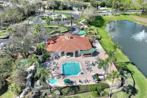 Villa ou maison à vendre à Kissimmee, Floride: 7 chambres, 267.65 m2 № 2290678 - photo 11