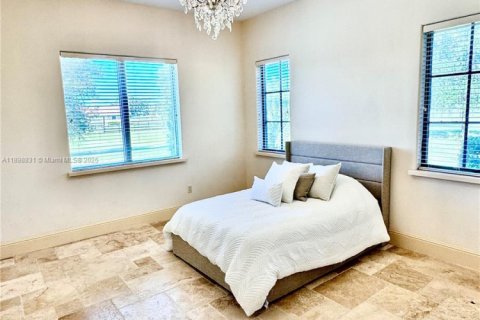 Villa ou maison à vendre à Ocala, Floride: 4 chambres, 353.12 m2 № 1953003 - photo 16