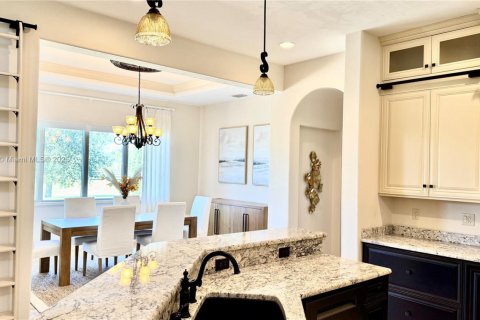 Villa ou maison à vendre à Ocala, Floride: 4 chambres, 353.12 m2 № 1953003 - photo 7