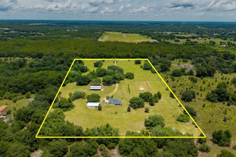 House in Mount Dora, Florida 3 bedrooms, 183.2 sq.m. № 2207341 - photo 8
