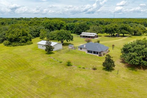 House in Mount Dora, Florida 3 bedrooms, 183.2 sq.m. № 2207341 - photo 15