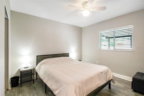 House in Sarasota, Florida 3 bedrooms, 130.99 sq.m. № 1853038 - photo 11