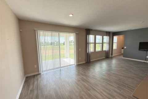 House in Groveland, Florida 5 bedrooms, 307.41 sq.m. № 1844854 - photo 5