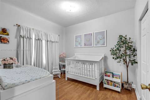 Casa en venta en Miami, Florida, 3 dormitorios, 163.42 m2 № 2050074 - foto 28