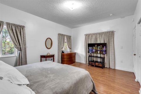 Casa en venta en Miami, Florida, 3 dormitorios, 163.42 m2 № 2050074 - foto 27