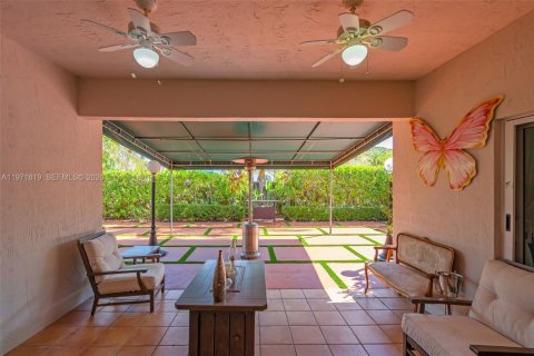 Casa en venta en Miami, Florida, 3 dormitorios, 163.42 m2 № 2050074 - foto 10