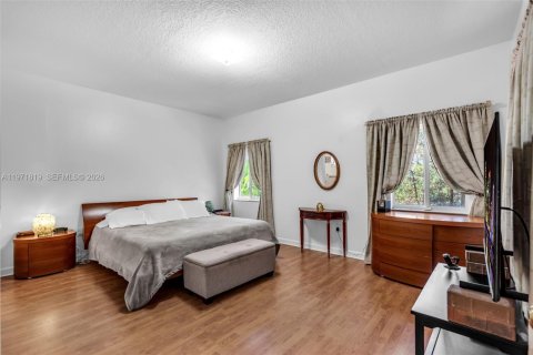 Casa en venta en Miami, Florida, 3 dormitorios, 163.42 m2 № 2050074 - foto 25