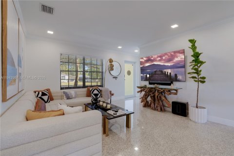 Снять в аренду виллу или дом в Майами, Флорида 3 спальни, 116.13м2, № 2004448 - фото 15