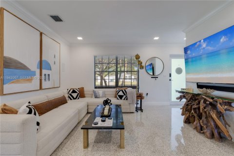 Снять в аренду виллу или дом в Майами, Флорида 3 спальни, 116.13м2, № 2004448 - фото 14