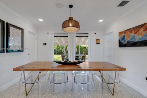 Снять в аренду виллу или дом в Майами, Флорида 3 спальни, 116.13м2, № 2004448 - фото 13