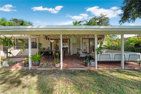 Снять в аренду виллу или дом в Майами, Флорида 3 спальни, 116.13м2, № 2004448 - фото 8