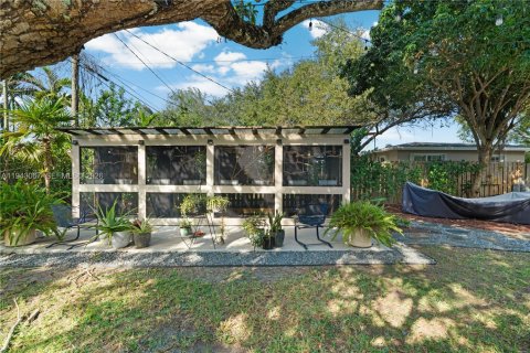 Снять в аренду виллу или дом в Майами, Флорида 3 спальни, 116.13м2, № 2004448 - фото 5