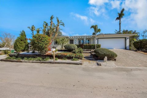 House in Longboat Key, Florida 3 bedrooms, 163.32 sq.m. № 1556273 - photo 8