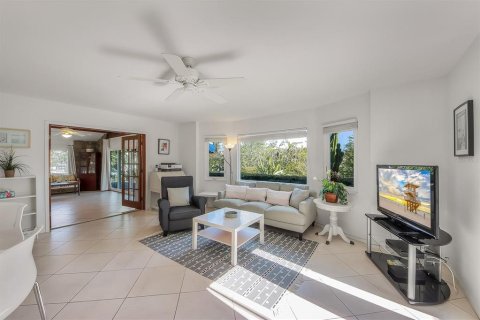 House in Longboat Key, Florida 3 bedrooms, 163.32 sq.m. № 1556273 - photo 17