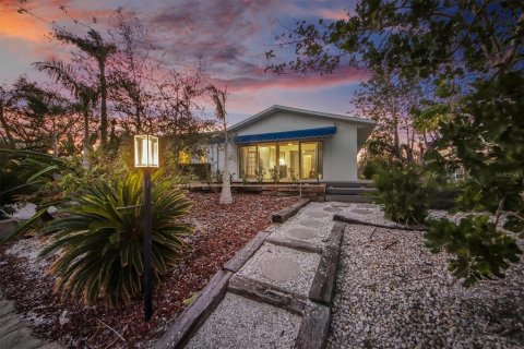 House in Longboat Key, Florida 3 bedrooms, 163.32 sq.m. № 1556273 - photo 7