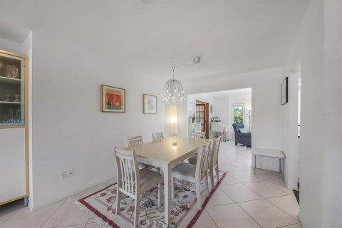 House in Longboat Key, Florida 3 bedrooms, 163.32 sq.m. № 1556273 - photo 14