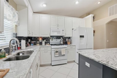 Villa ou maison à vendre à Brooksville, Floride: 3 chambres, 188.78 m2 № 2142239 - photo 12
