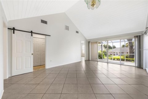 Condominio en venta en Apopka, Florida, 2 dormitorios, 90.58 m2 № 2098965 - foto 17