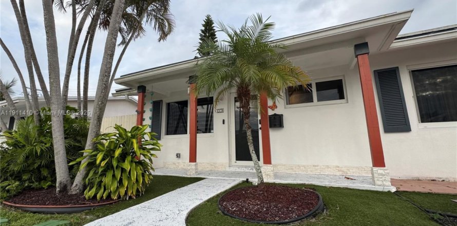 Дом в Тамарак, Флорида 3 спальни, 109.72м2 № 1972683