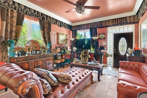 Casa en venta en Oviedo, Florida, 4 dormitorios, 242.29 m2 № 1590544 - foto 4