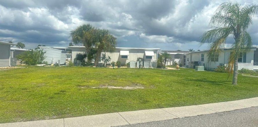 Land in Venice, Florida № 2196851