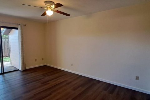 Appartement à louer à Gainesville, Floride: 2 chambres, 75.25 m2 № 1851326 - photo 9