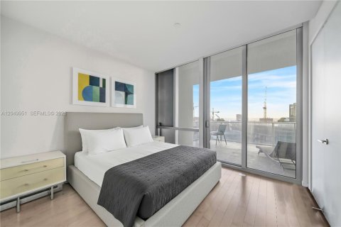 Condo in Miami, Florida, 4 bedrooms  № 2186380 - photo 24