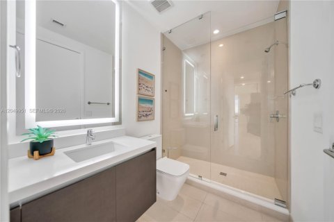 Condo in Miami, Florida, 4 bedrooms  № 2186380 - photo 27